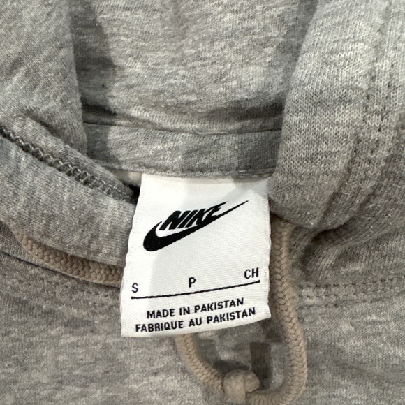grey nike hoodie - Picture 2 of 2